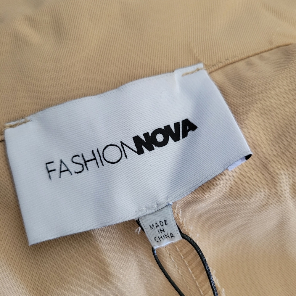 NWT Fashion Nova Tan Cream Belted Trench Coat Size XL - Picture 6 of 8